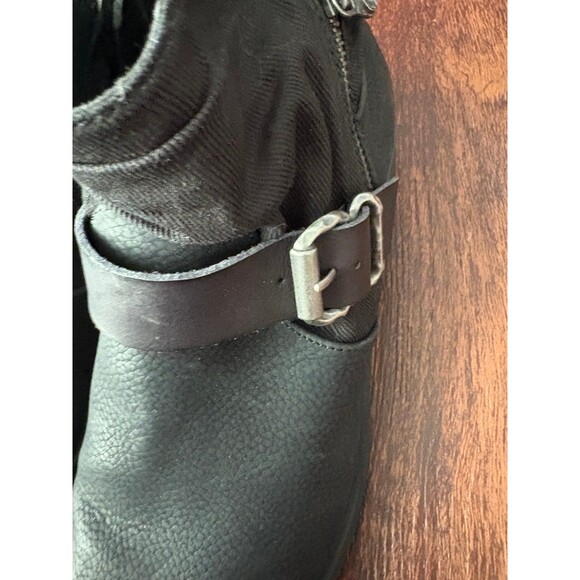 Blowfish Viten Black Ankle Boot, Low Heel Bootie, Size 9 Fall Booties - Picture 6 of 6